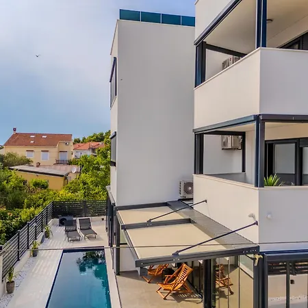 Aurea Apartman *