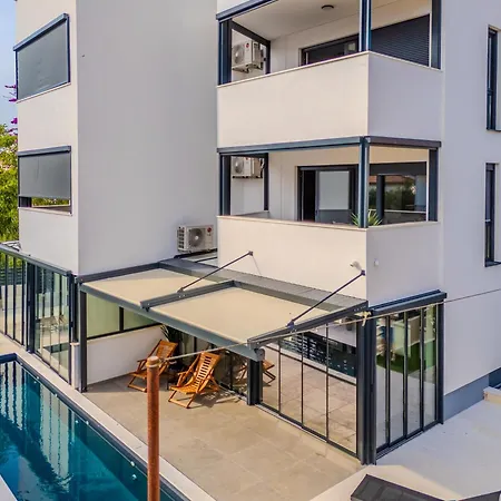 Aurea Apartman *