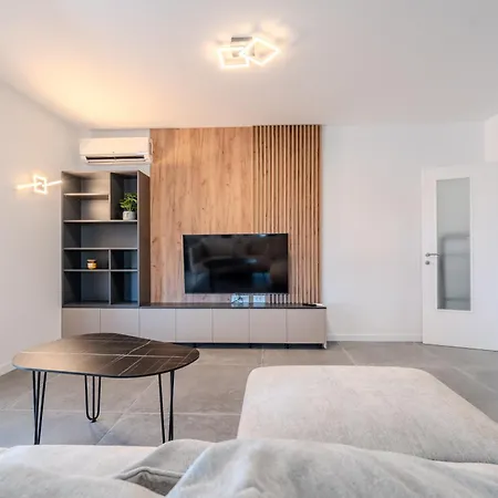 Aurea Apartment